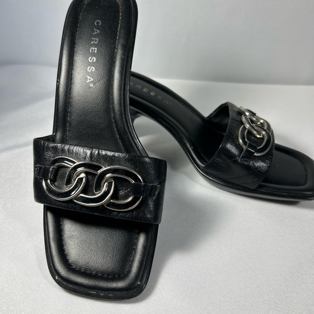 CARESSA WOMEN'S BLACK 2 1/2 INCH HEEL SHOES SIZE 7 Open Toe Sandal Buckle Bling